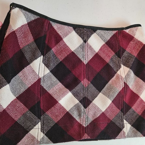 Free People size 10 very mini skirt - Picture 3 of 3